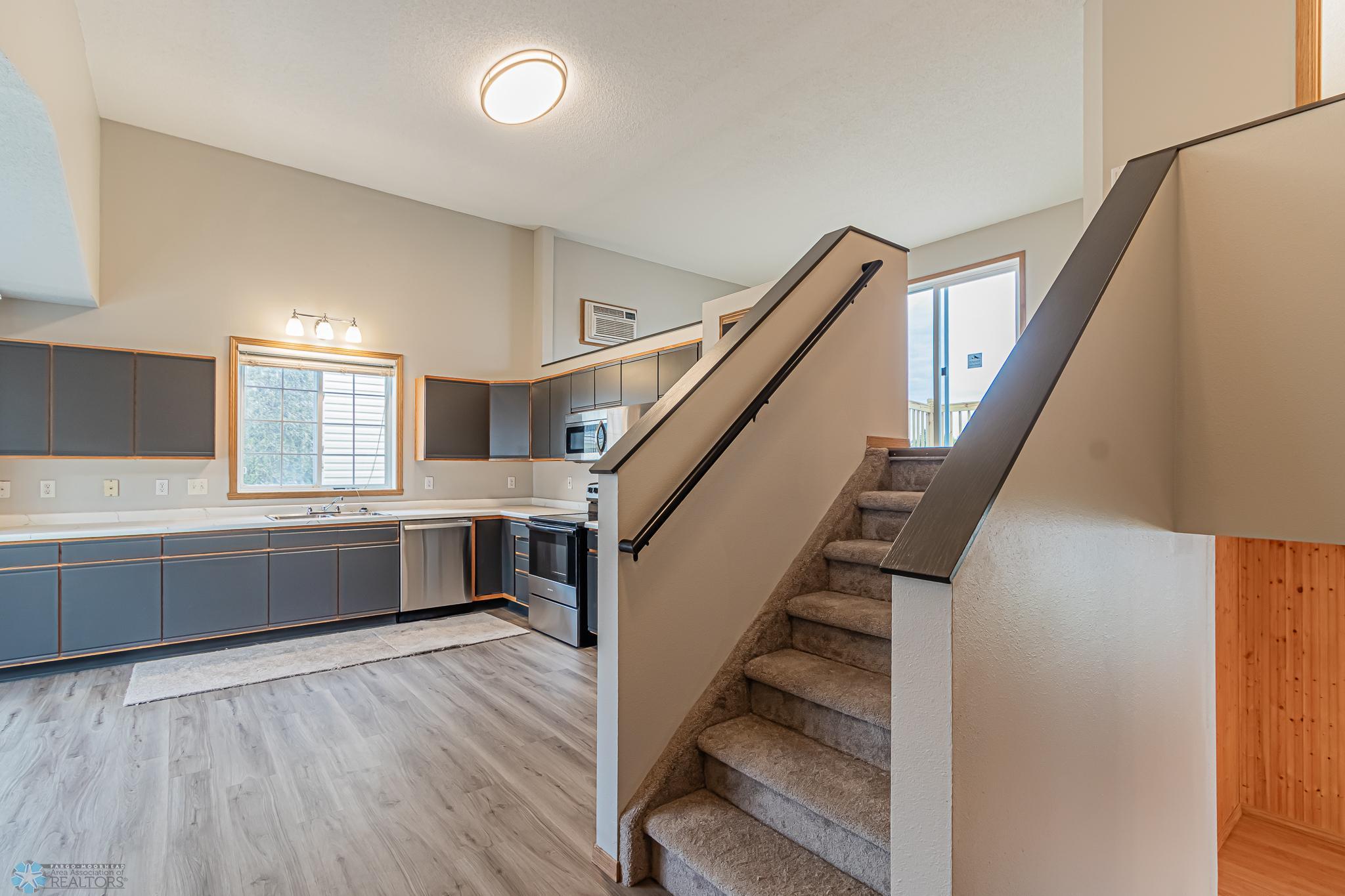 1815 56th Ave S, Fargo, ND-26.jpg