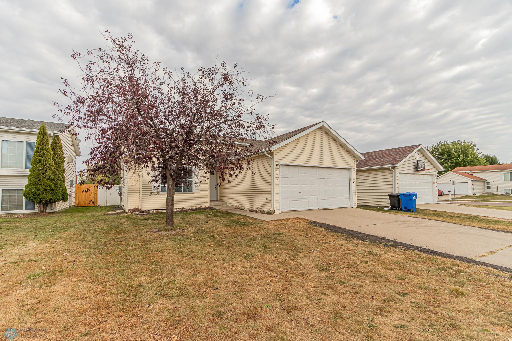 1815 56th Ave S, Fargo, ND-28.jpg