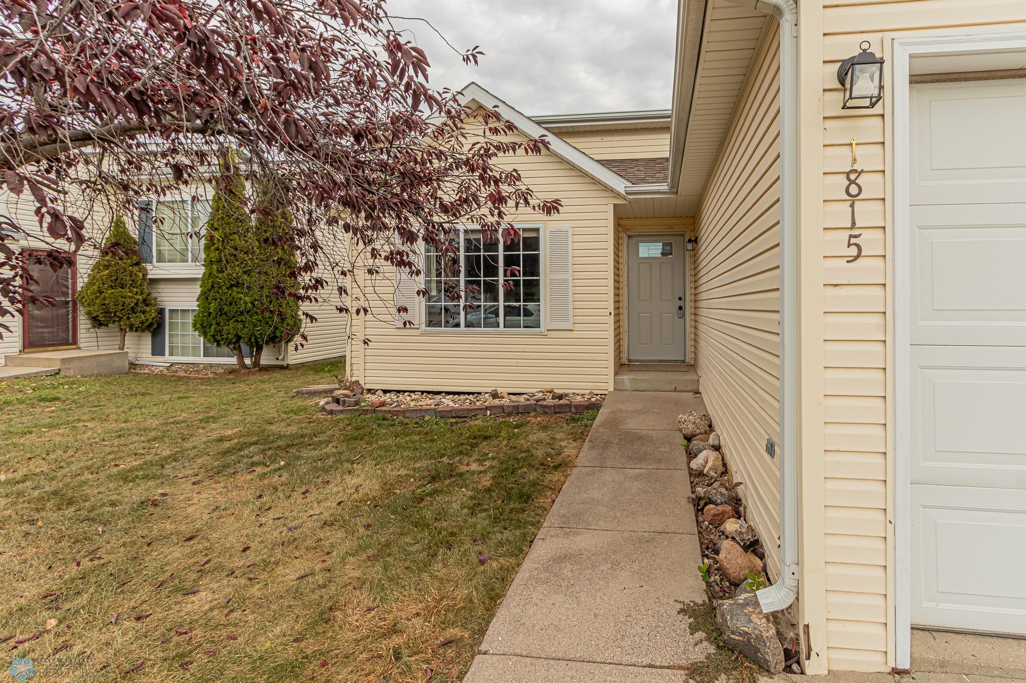 1815 56th Ave S, Fargo, ND-27.jpg