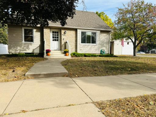 848 15th Avenue S, Saint Cloud, MN 56301