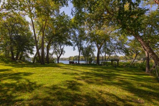 5630 Christmas Lake Point, Excelsior, MN 55331