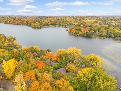 5630 Christmas Lake Point, Excelsior, MN 55331