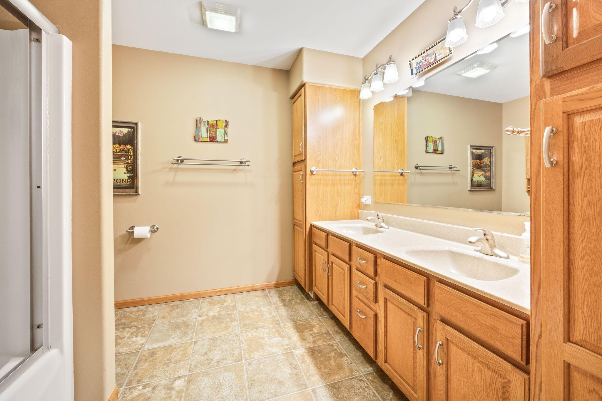 Main floor full bathroom.