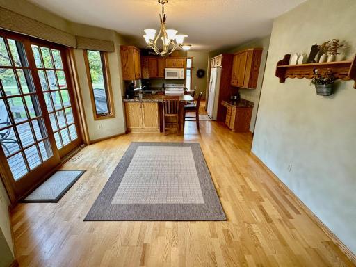 312 Oakdale Court NE, Warroad, MN 56763