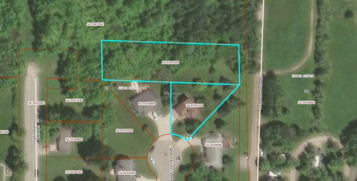 312 Oakdale Court NE, Warroad, MN 56763