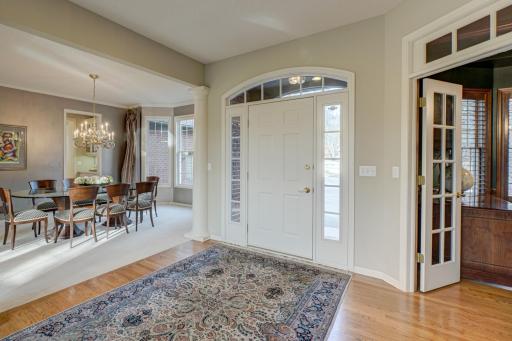 1 Lawton Lane, Saint Paul, MN 55127