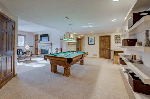 1 Lawton Lane, Saint Paul, MN 55127