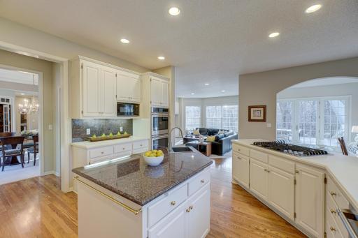 1 Lawton Lane, Saint Paul, MN 55127