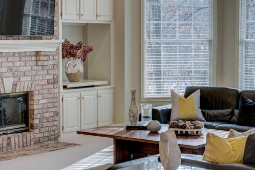 1 Lawton Lane, Saint Paul, MN 55127