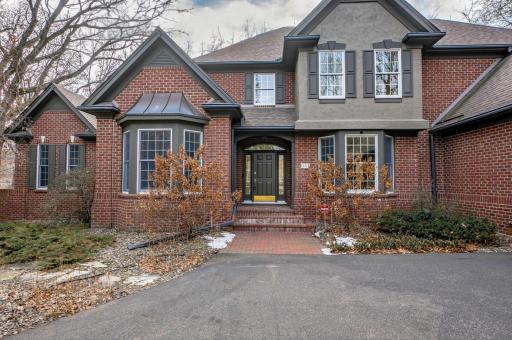1 Lawton Lane, Saint Paul, MN 55127