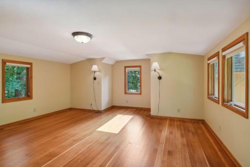 5810 Hardscrabble Circle, Mound, MN 55364