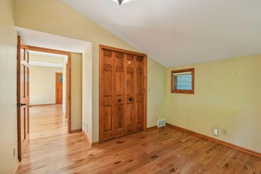 5810 Hardscrabble Circle, Mound, MN 55364