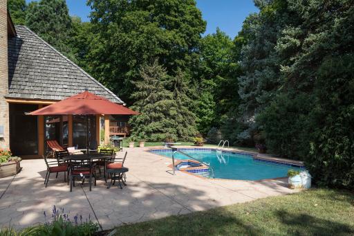 5810 Hardscrabble Circle, Mound, MN 55364