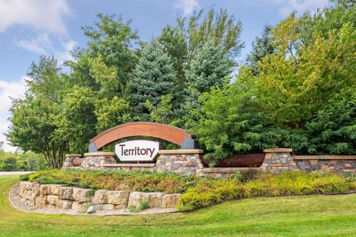 7792 Prairie Grass Pass, Prior Lake, MN 55372