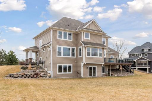 7792 Prairie Grass Pass, Prior Lake, MN 55372