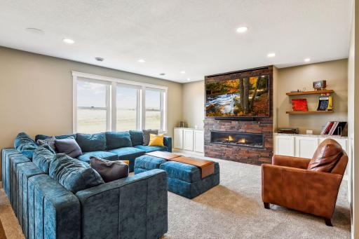 7792 Prairie Grass Pass, Prior Lake, MN 55372
