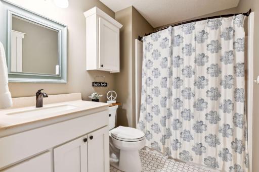 7792 Prairie Grass Pass, Prior Lake, MN 55372