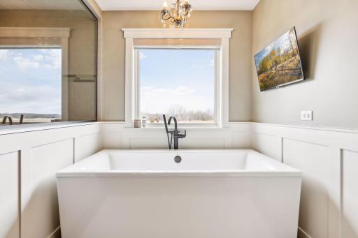 7792 Prairie Grass Pass, Prior Lake, MN 55372