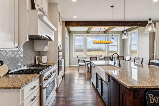 7792 Prairie Grass Pass, Prior Lake, MN 55372