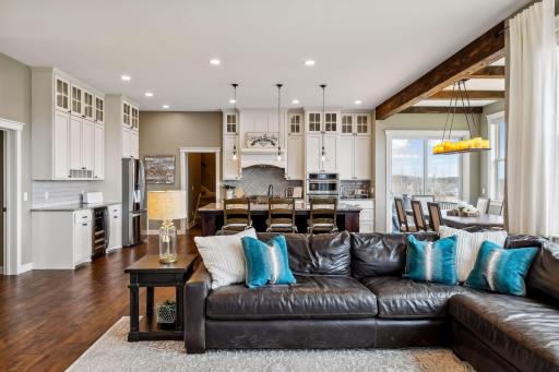 7792 Prairie Grass Pass, Prior Lake, MN 55372