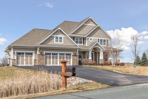 7792 Prairie Grass Pass, Prior Lake, MN 55372