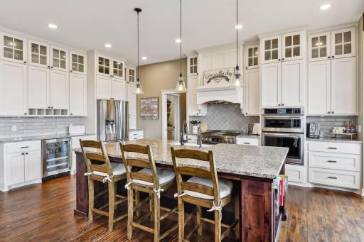 7792 Prairie Grass Pass, Prior Lake, MN 55372