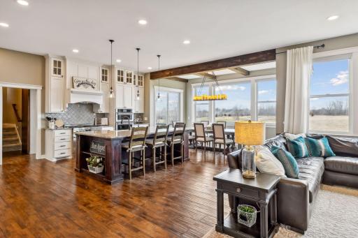 7792 Prairie Grass Pass, Prior Lake, MN 55372