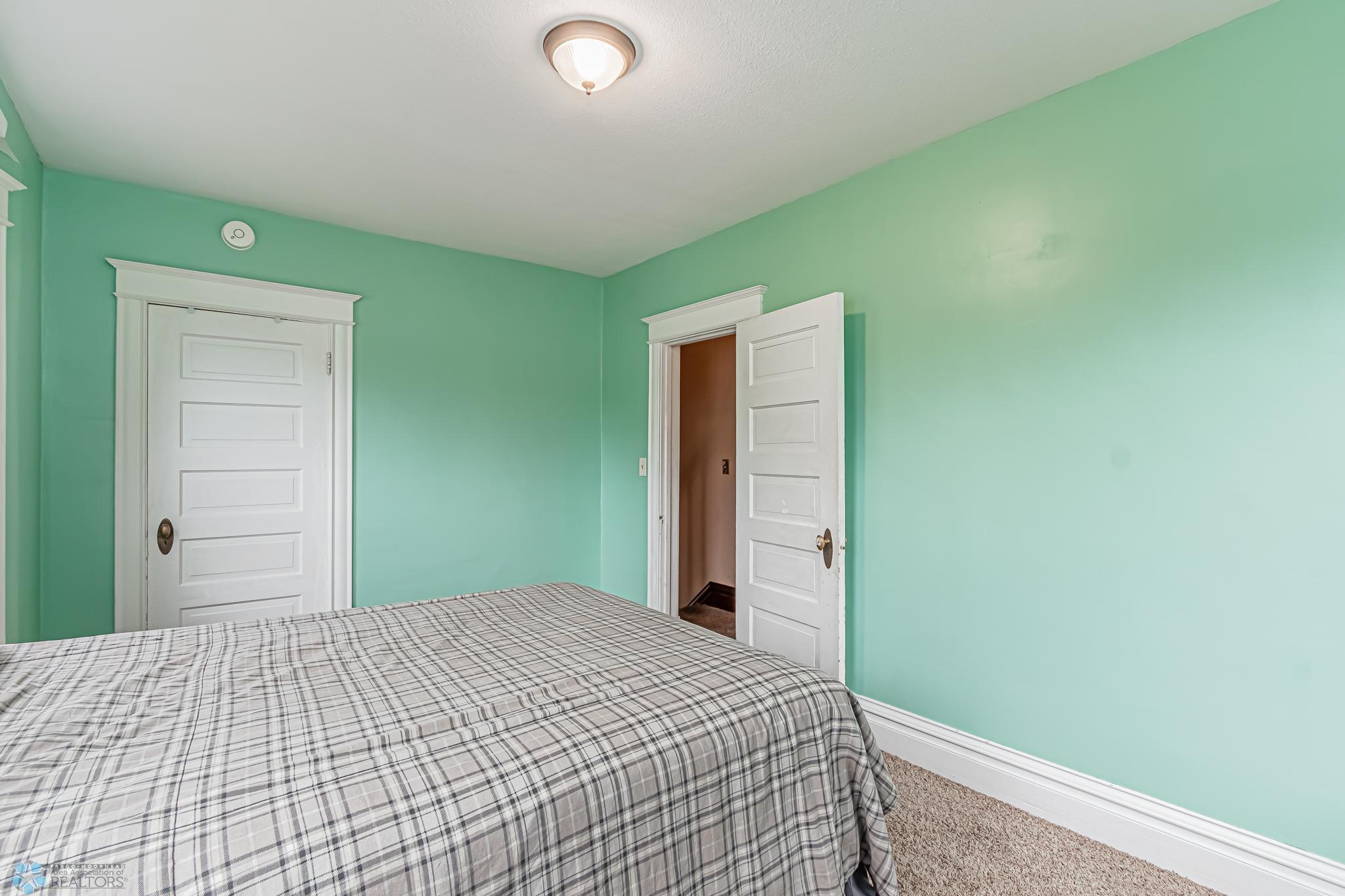 911 10th St N. Fargo, ND-43.jpg