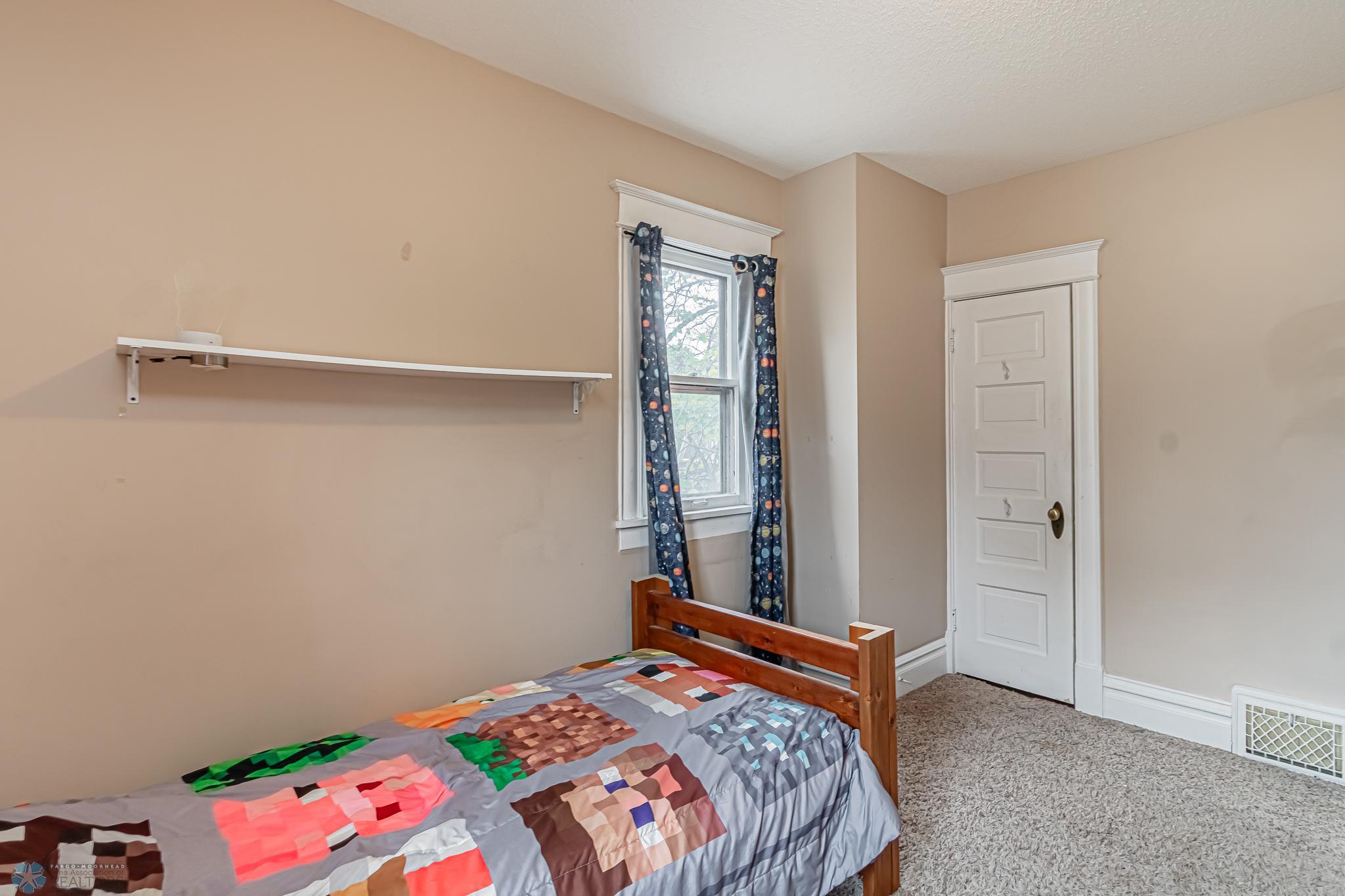 911 10th St N. Fargo, ND-48.jpg