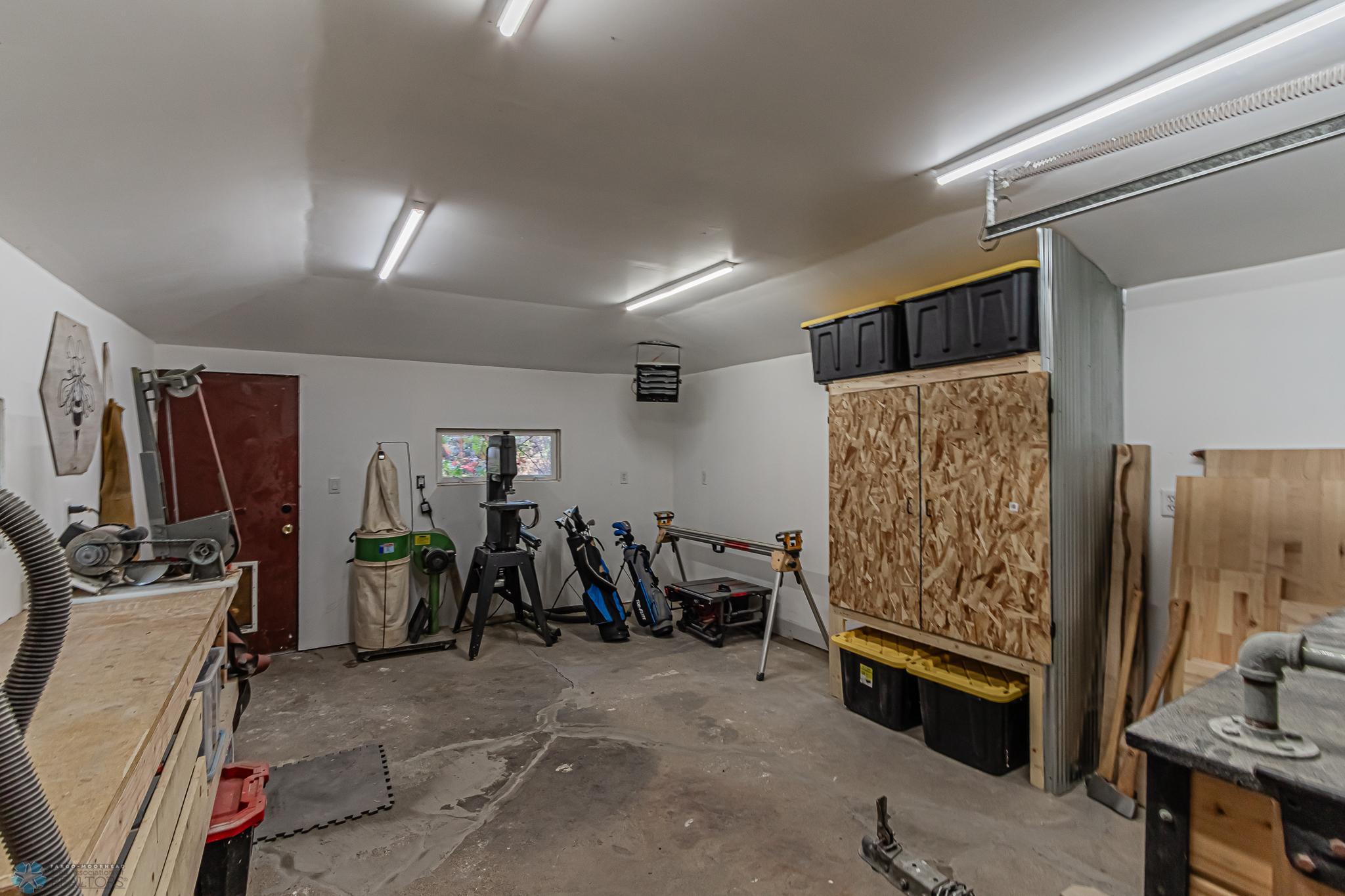 911 10th St N. Fargo, ND-10.jpg