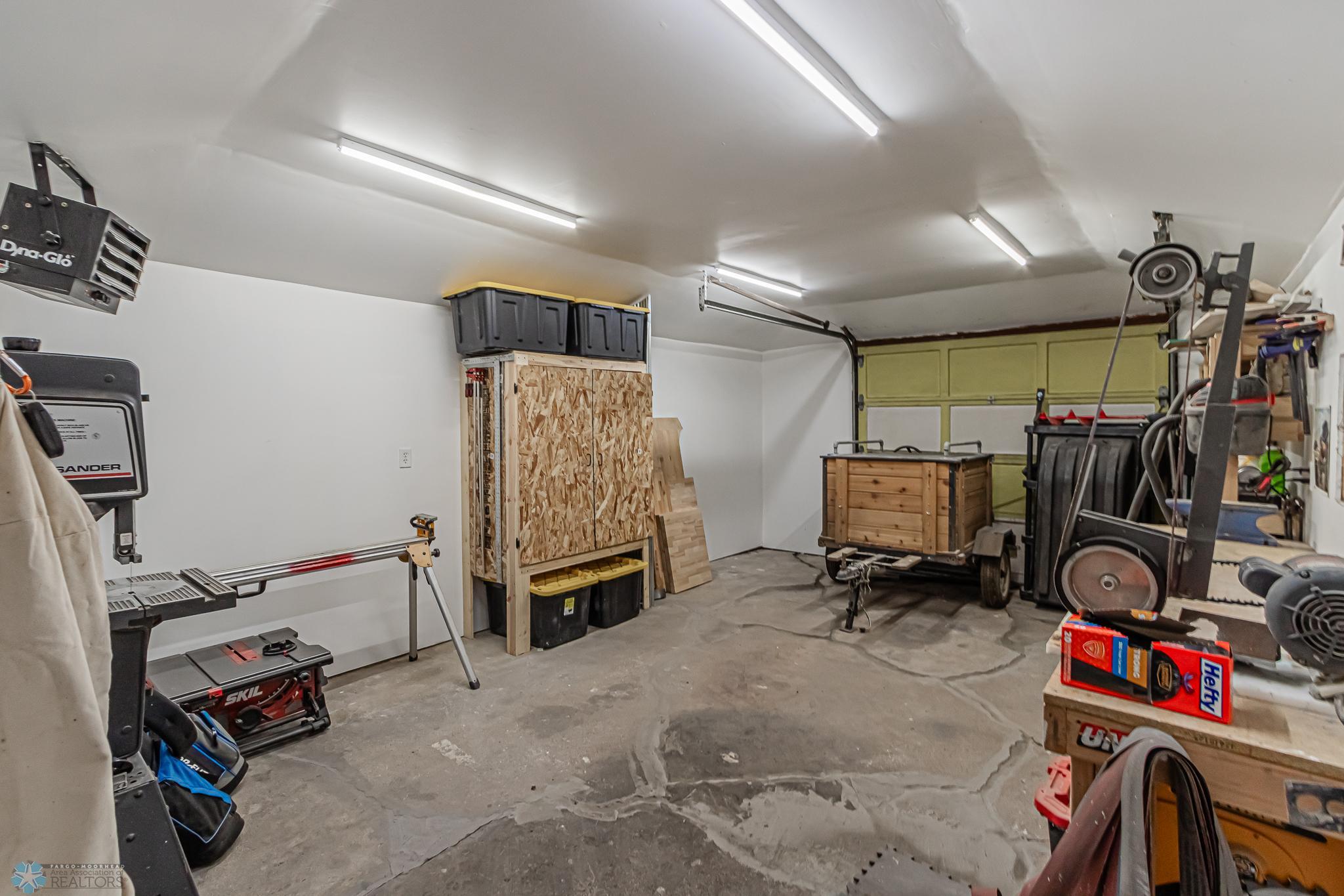 911 10th St N. Fargo, ND-12.jpg