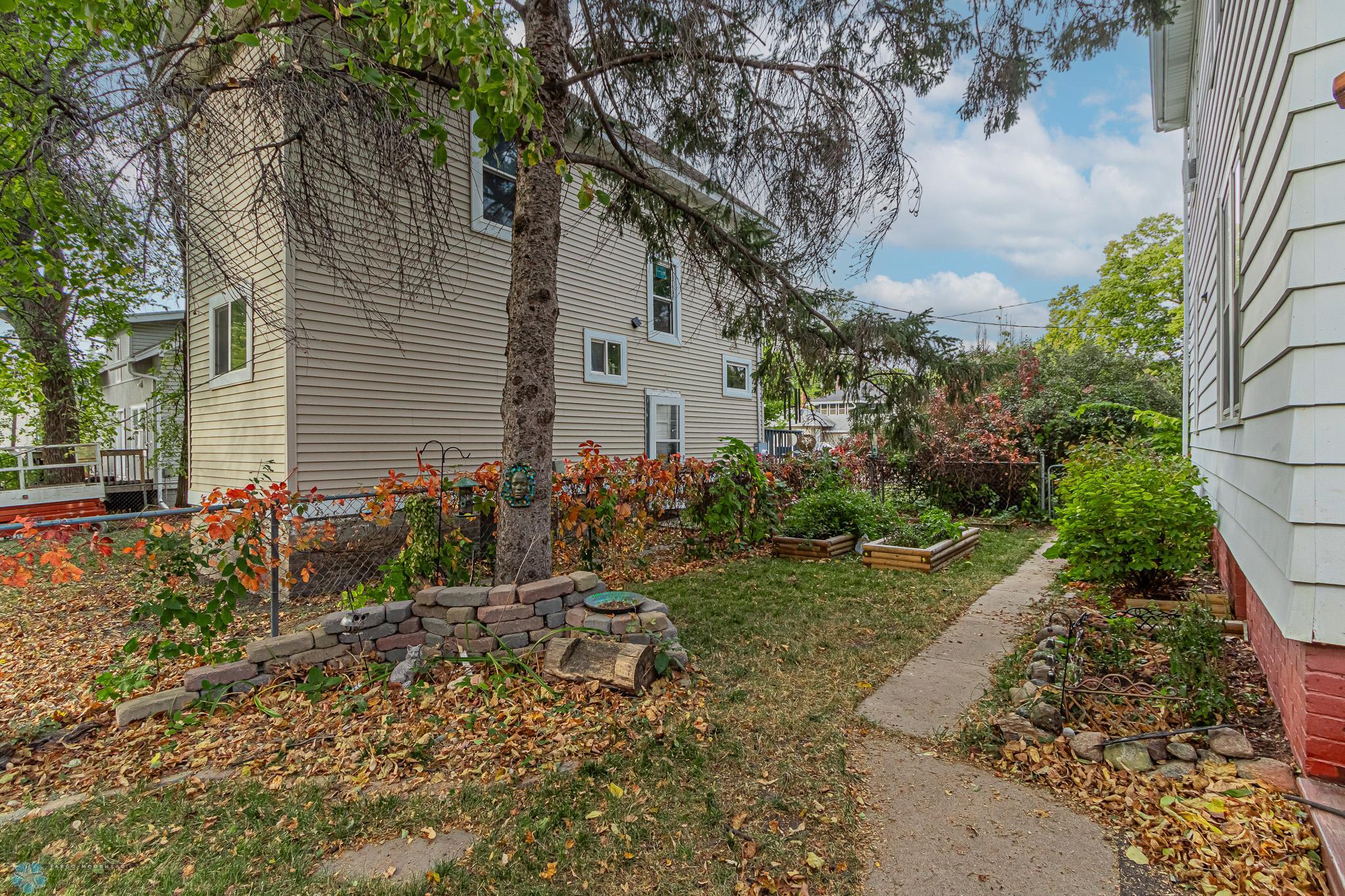 911 10th St N. Fargo, ND-15.jpg