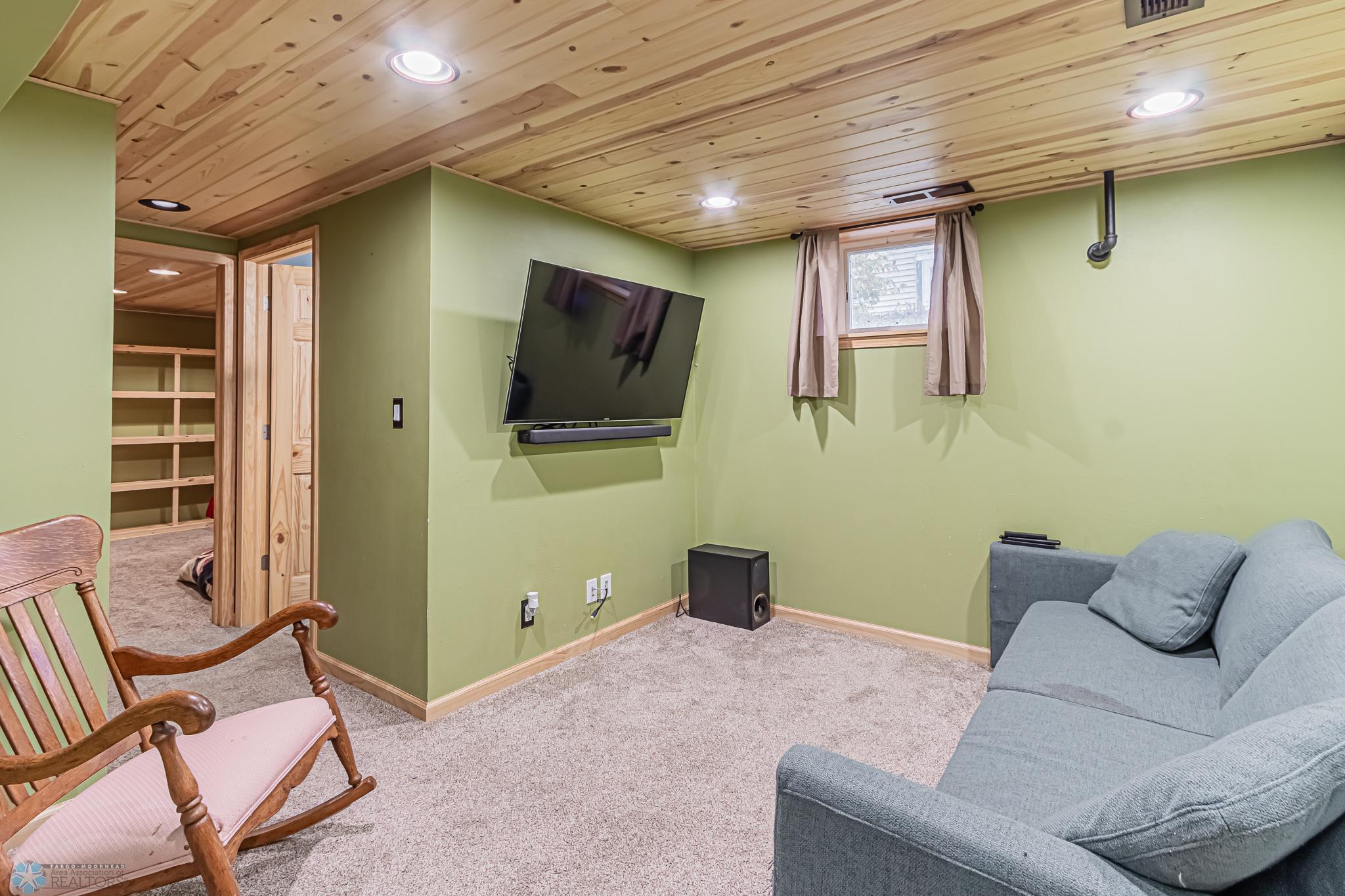 911 10th St N. Fargo, ND-30.jpg