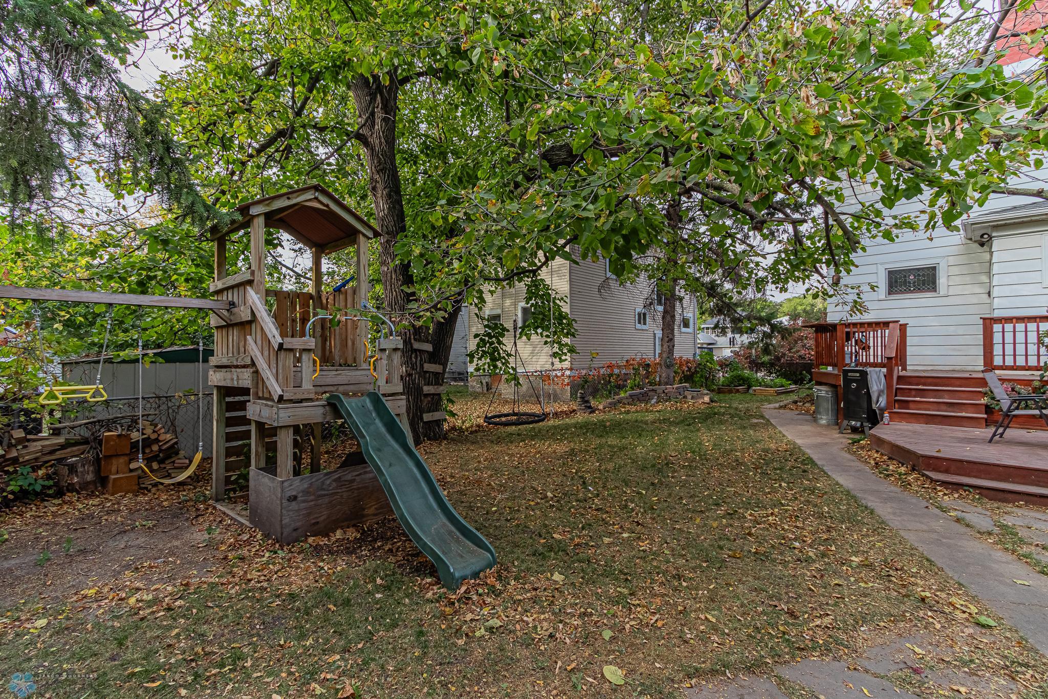 911 10th St N. Fargo, ND-13.jpg