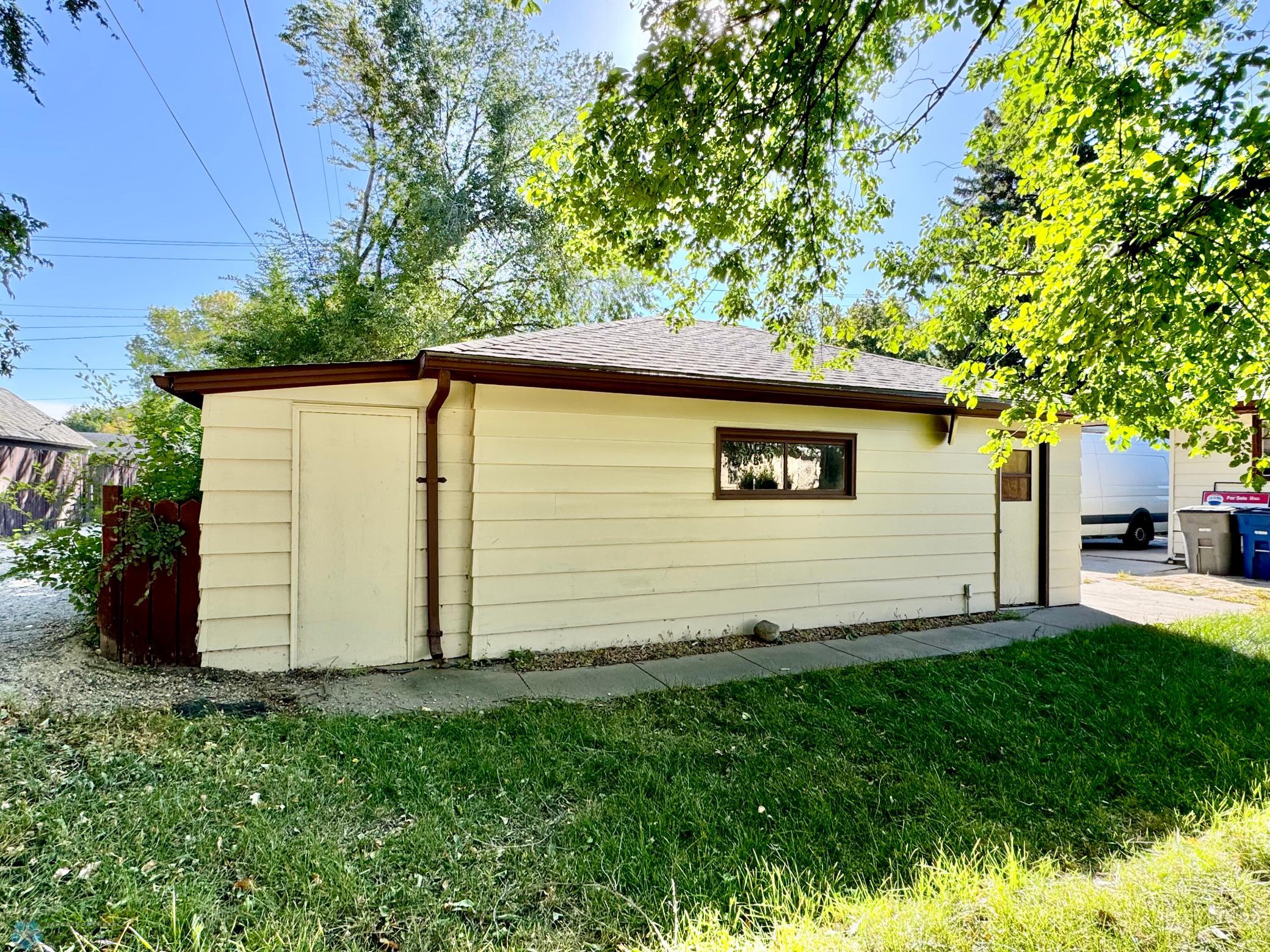Extra deep garage