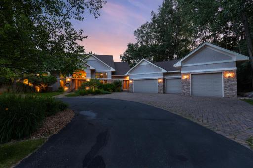 11622 Chamberlain Ct, Eden Prairie, MN 55344
