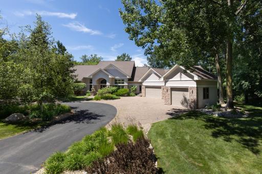 11622 Chamberlain Ct, Eden Prairie, MN 55344