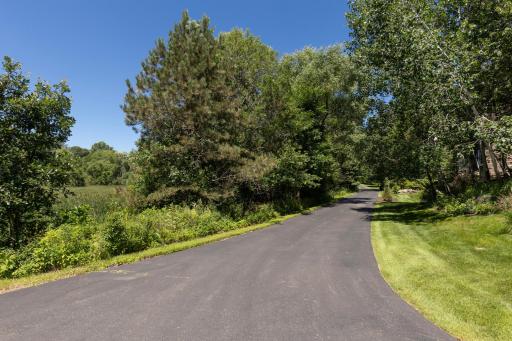 11622 Chamberlain Ct, Eden Prairie, MN 55344