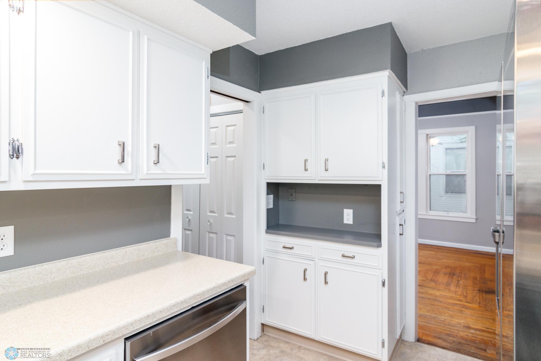 Kitchen-Drop Zone