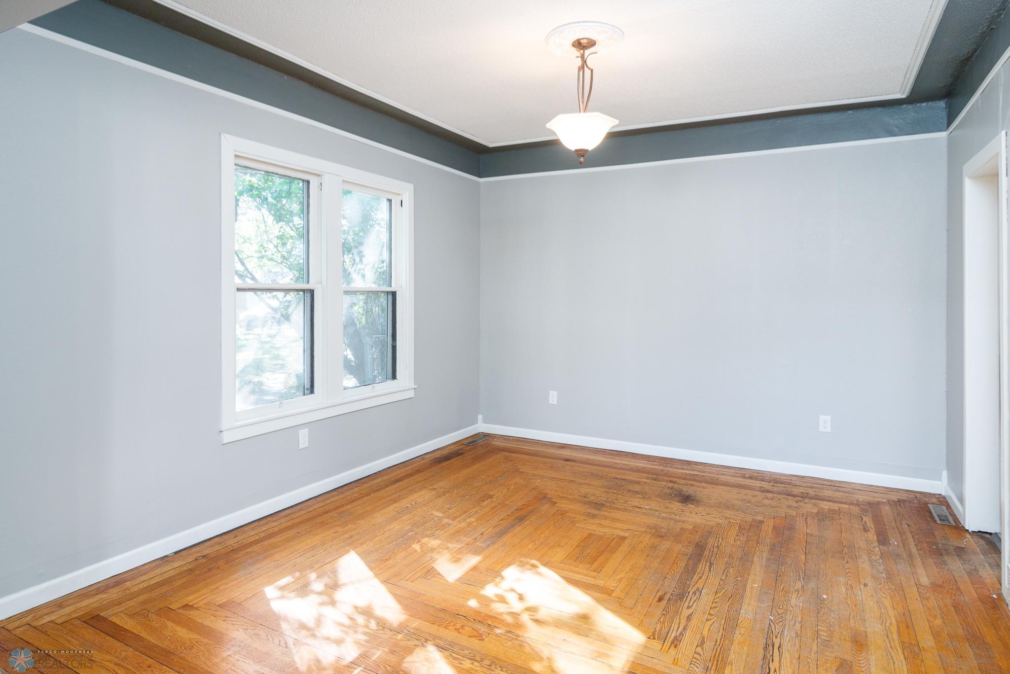 Dining Room-Hardwood Floors