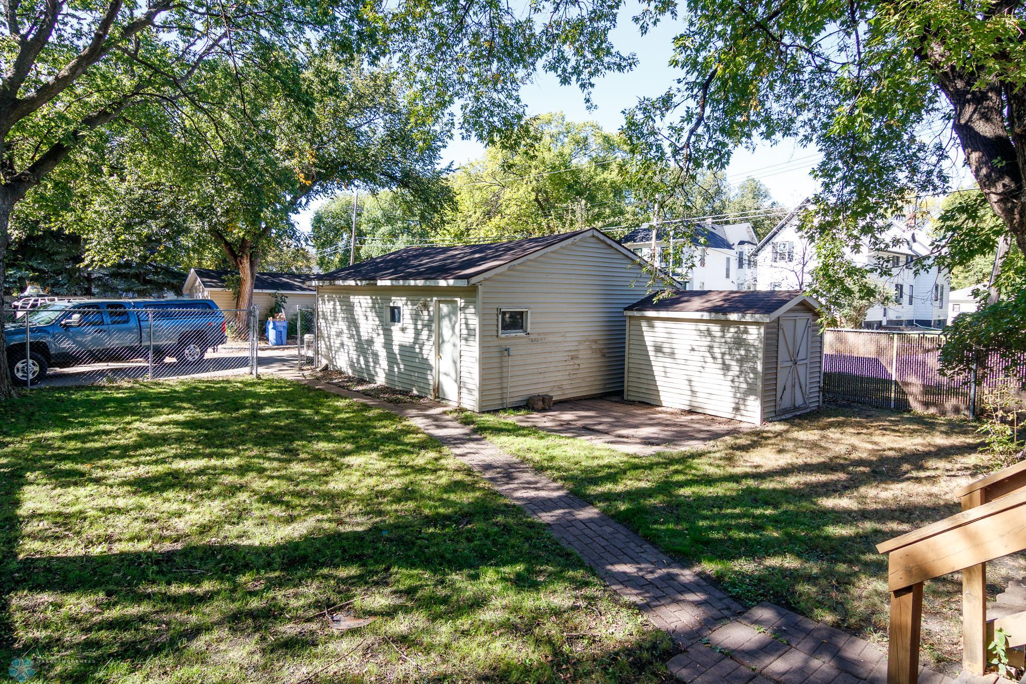 2-Stall Garage