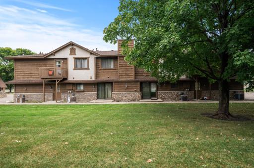 19 125th Lane NW, Coon Rapids, MN 55448