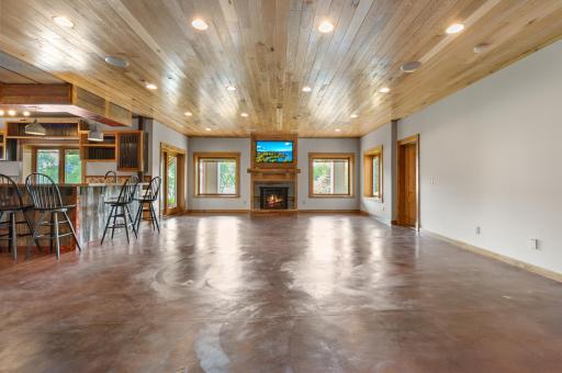 4665 Eaton Avenue SE, Delano, MN 55328