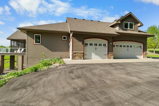 4665 Eaton Avenue SE, Delano, MN 55328
