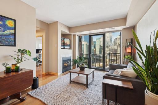 Welcome to 500 E Grant Street unit #1408. A spectacular condo with wonderful city views.