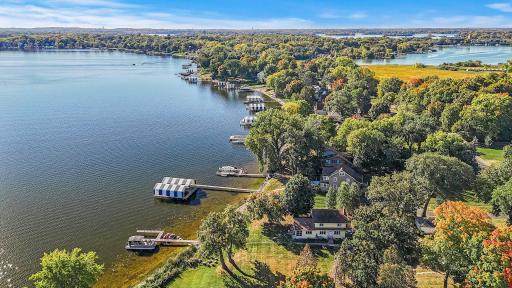 3705 North Shore Drive, Wayzata, MN 55391