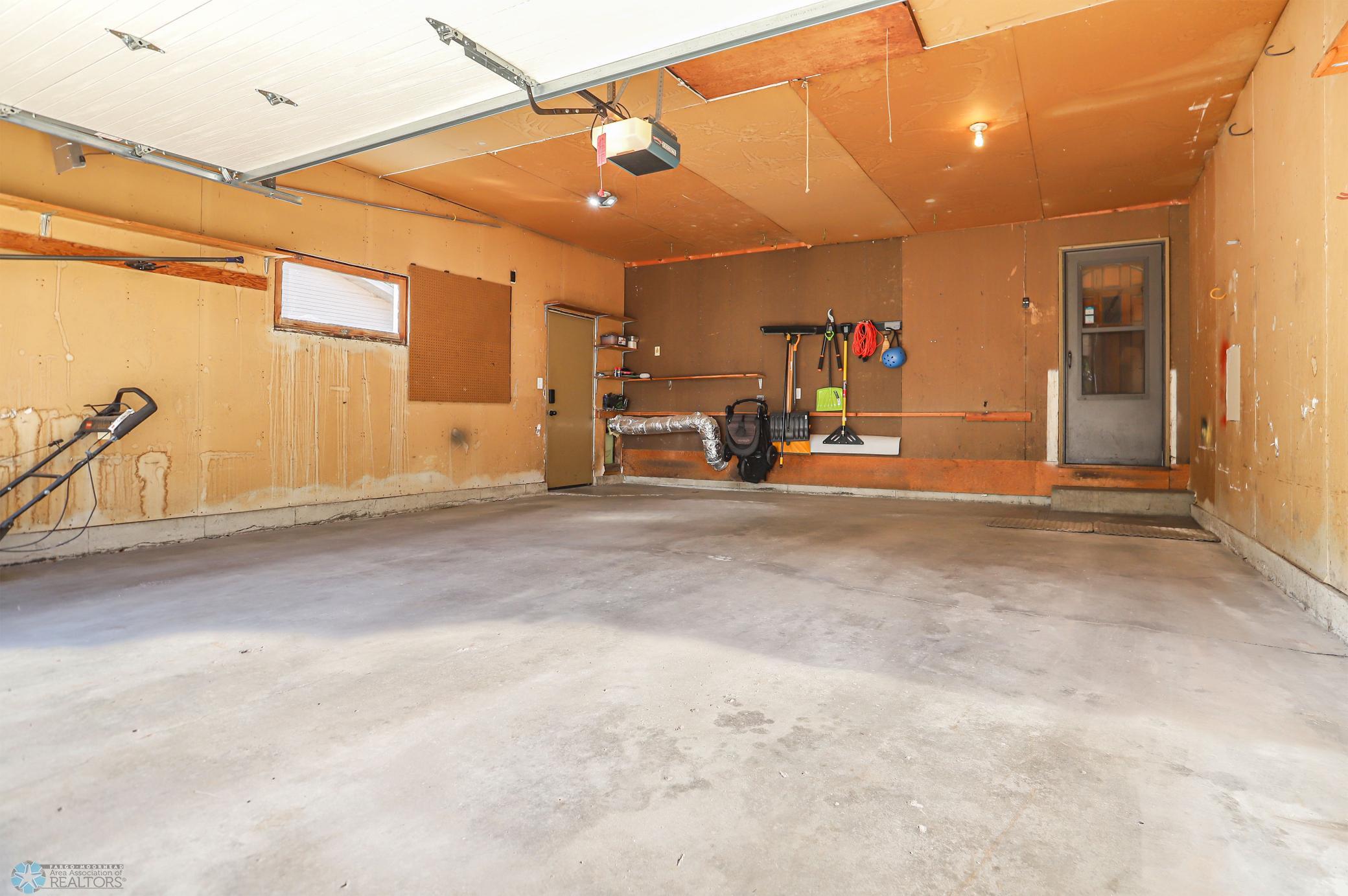 2 Stall Attached Garage