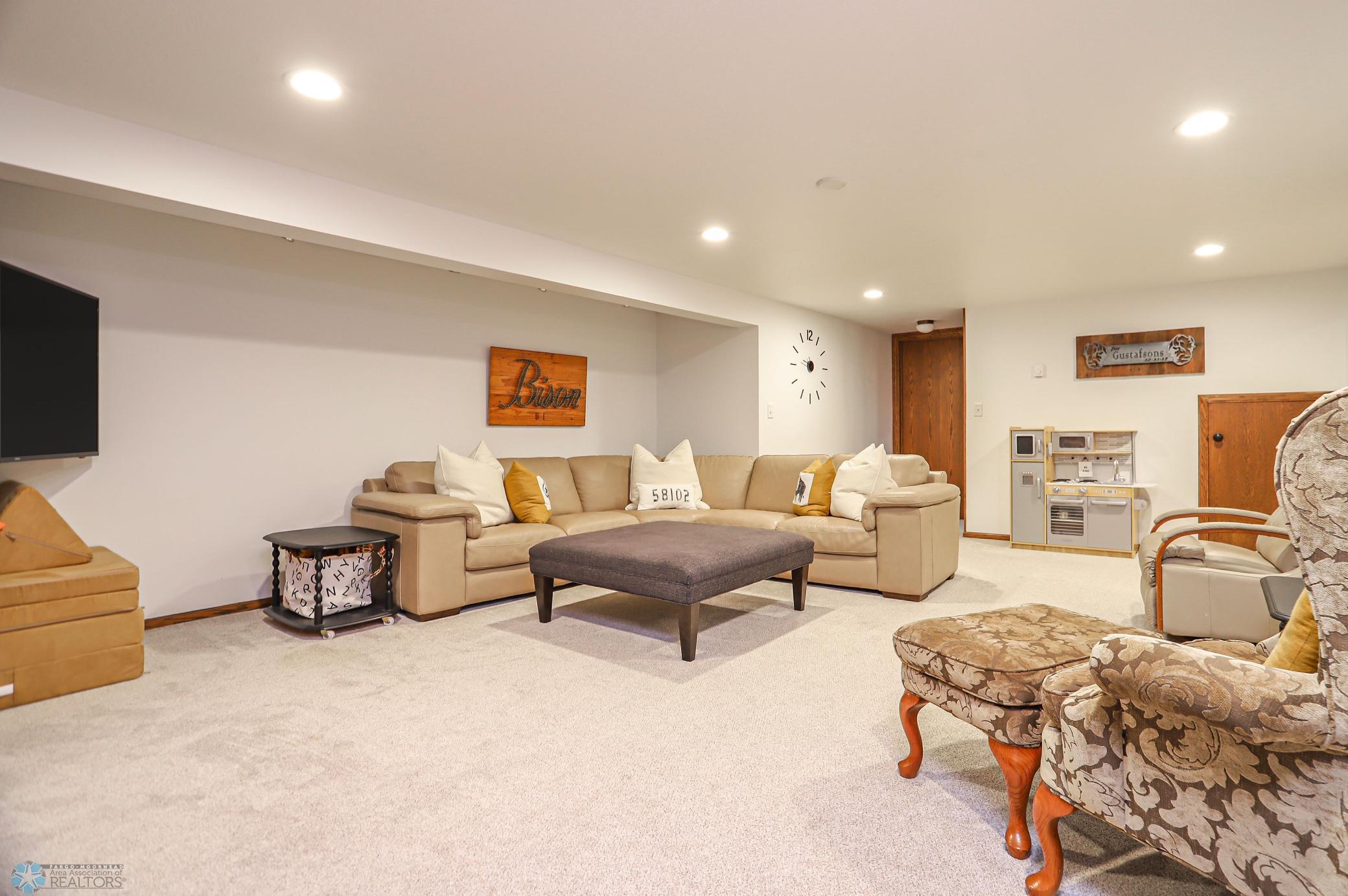 Family Room (view 2)