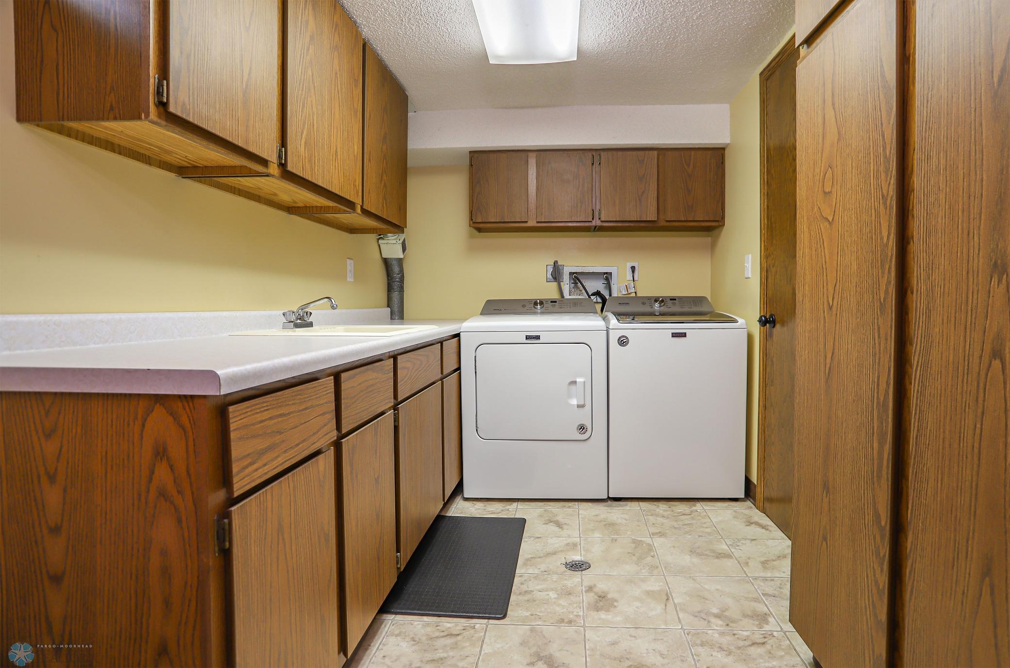 Basement Laundry (washer and dryer included)
