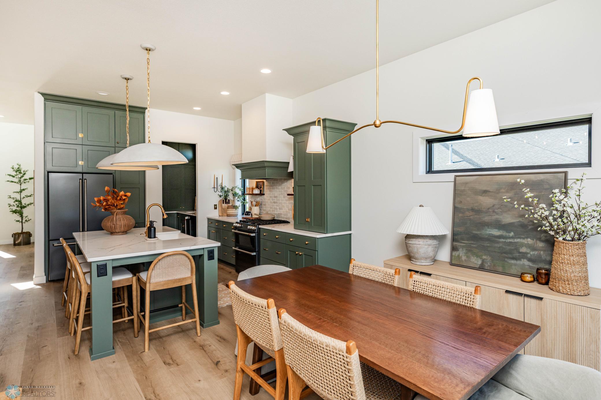 dining room/kitchen